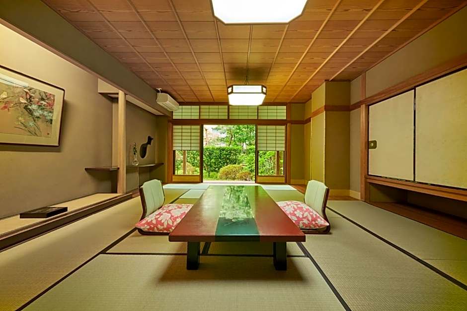 Awazuonsen Kitahachi