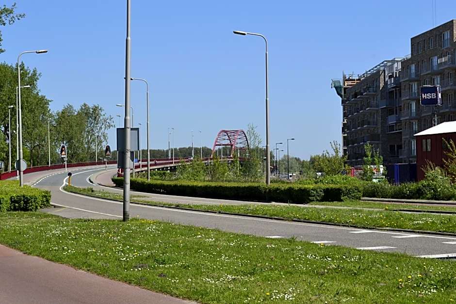 Floating B&B Amsterdam