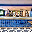 Travelodge Cardiff Central Queen Street