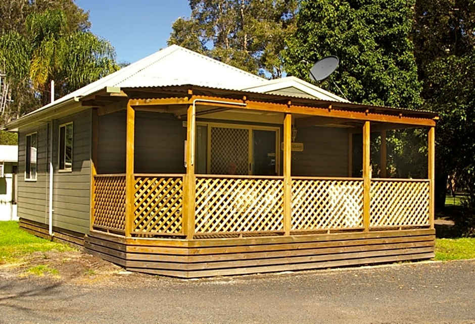 Smugglers Cove Holiday Village