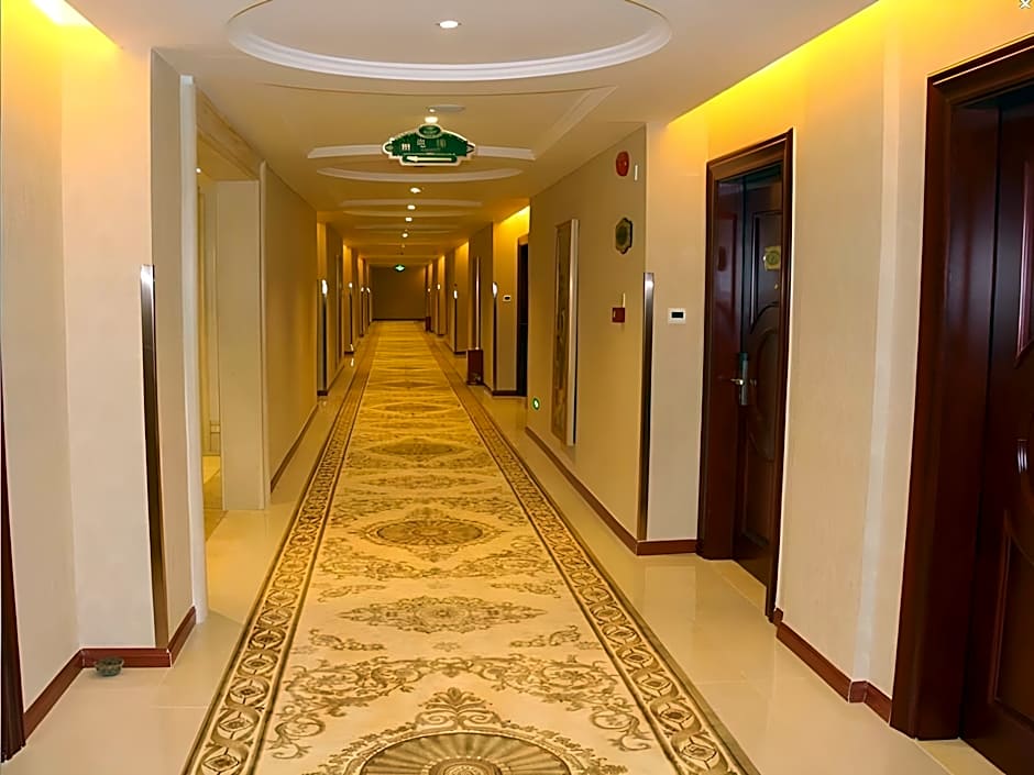 Vienna Hotel Shenzhen Bao'an Qianjin Road 1st Baotian Road Metro Station