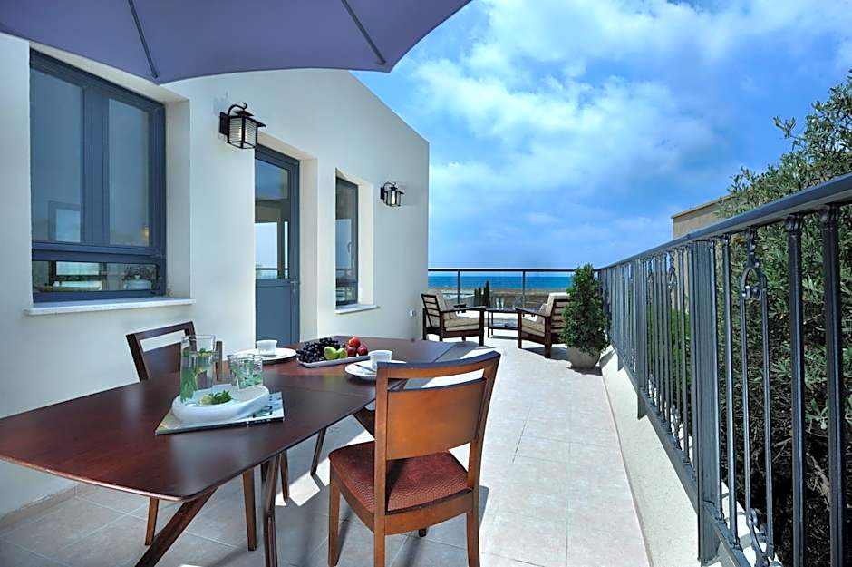 Yamim Suites On The Beach