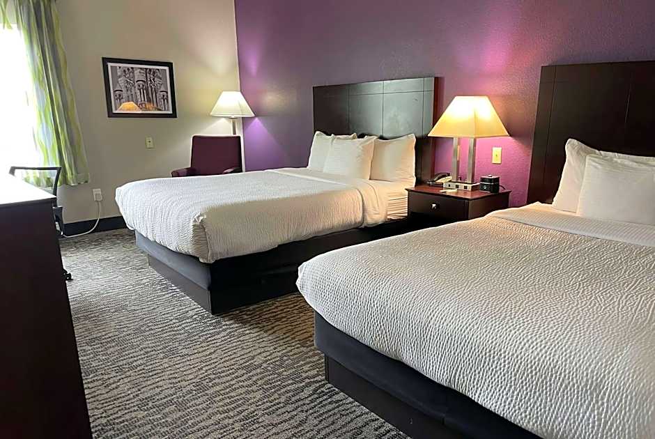 La Quinta Inn & Suites by Wyndham Waxahachie