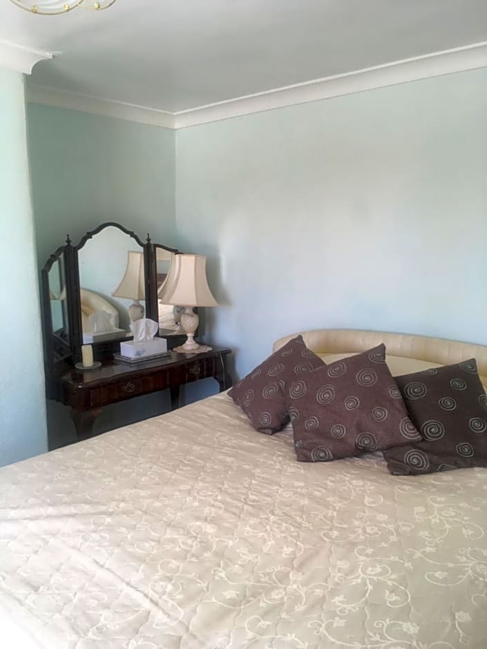 West Wold Farm House B&B