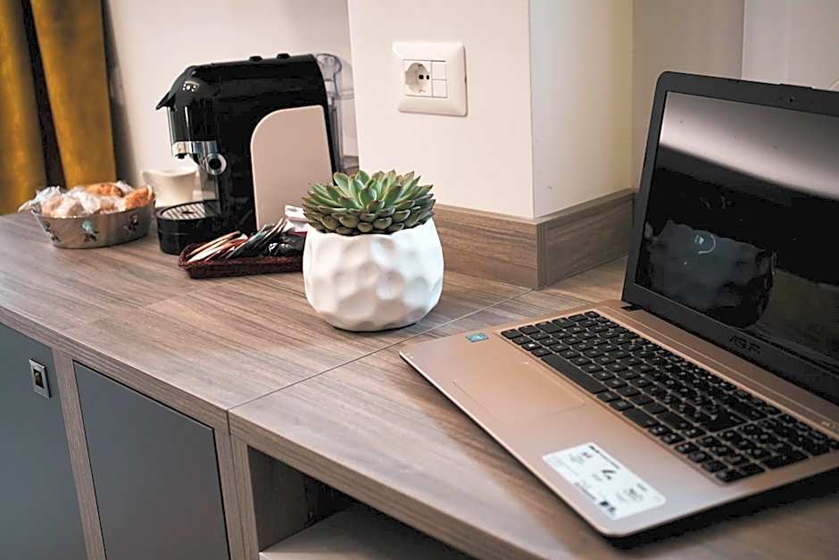 YEASY smart rooms Cefalù