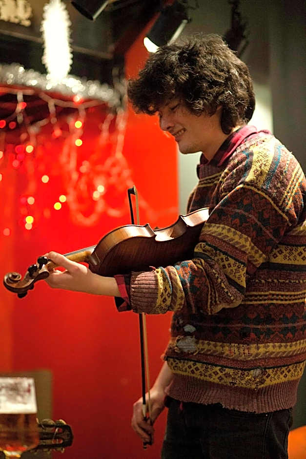 Ty Glyndwr Bunkhouse, Bar and cafe