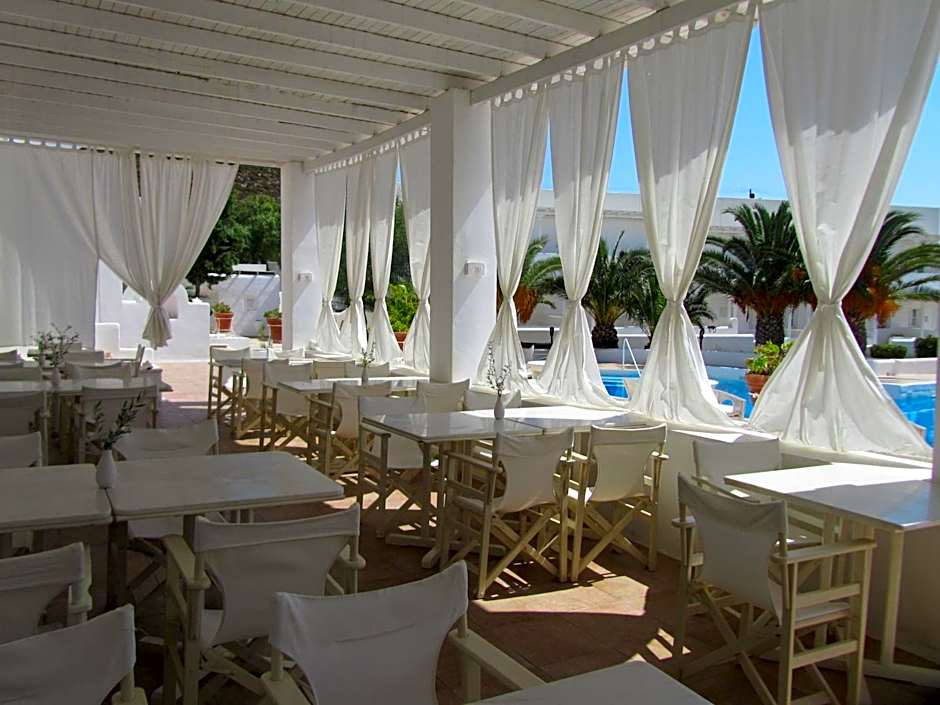 Porto Scoutari Romantic Hotel