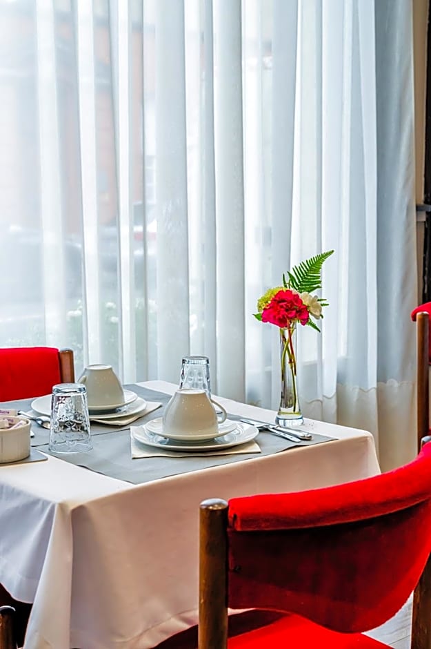 Hotel Joly