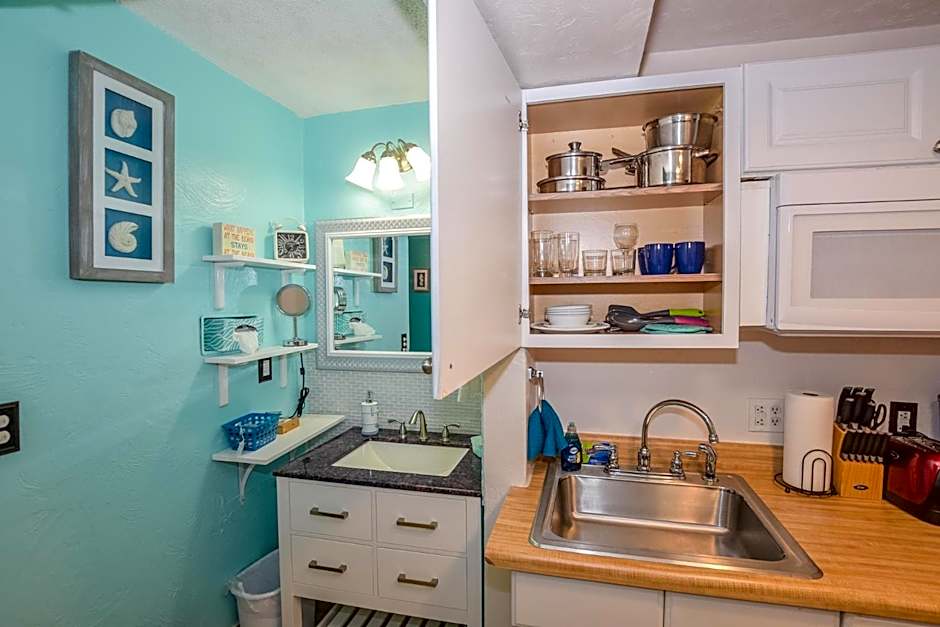 Daytona Beach studio condo with beautiful Ocean view