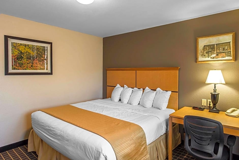 Quality Inn and Suites Summit County