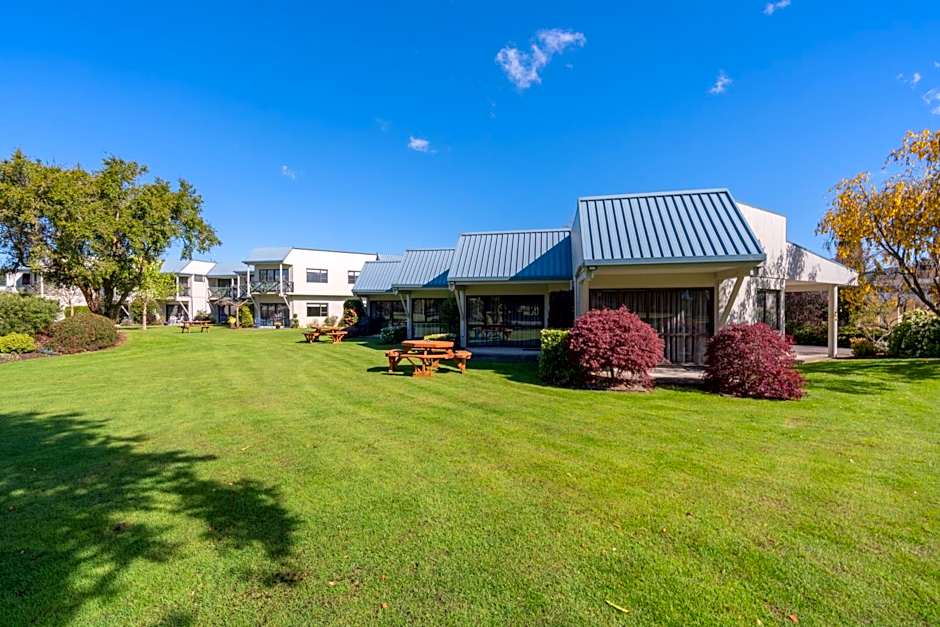 Explorer Motel & Apartments