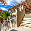 Pure Baja Private Suites-Upscale Property with Infinity Pool and Lush Gardens