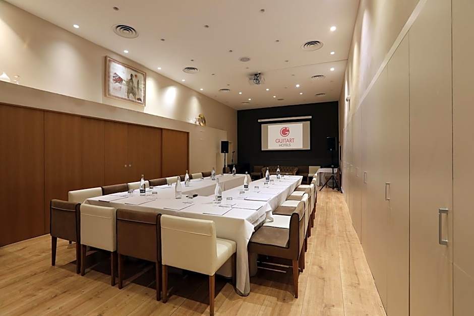 Guitart Grand Passage