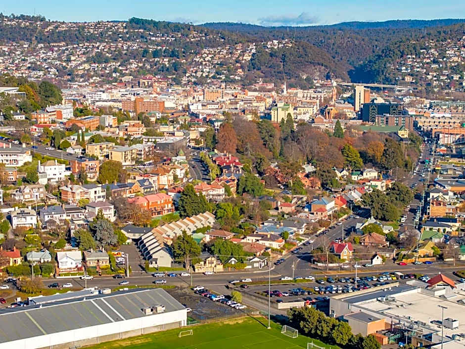 Elphin Motel & Serviced Apartments