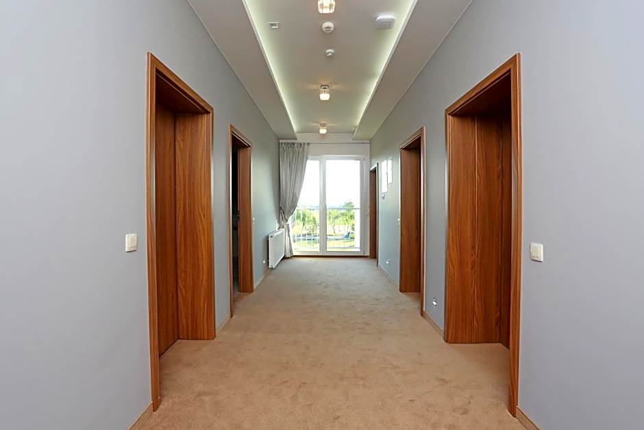 Poznań West Hotel - Airport