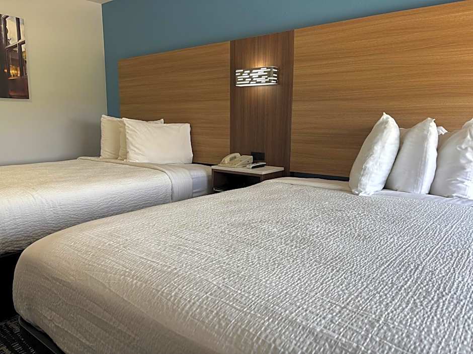 Jacksonville Inn & Suites