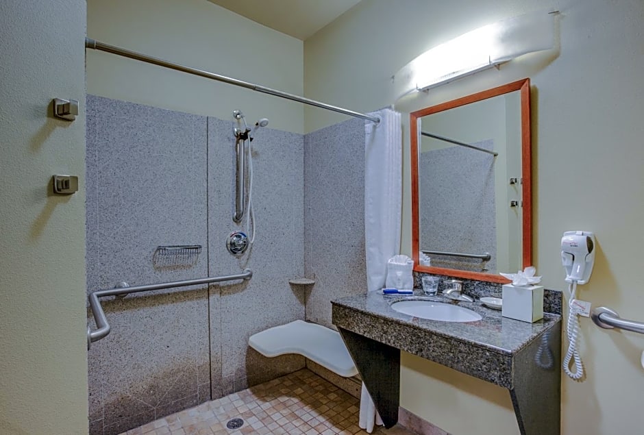 Candlewood Suites Richmond Airport Hotel By IHG