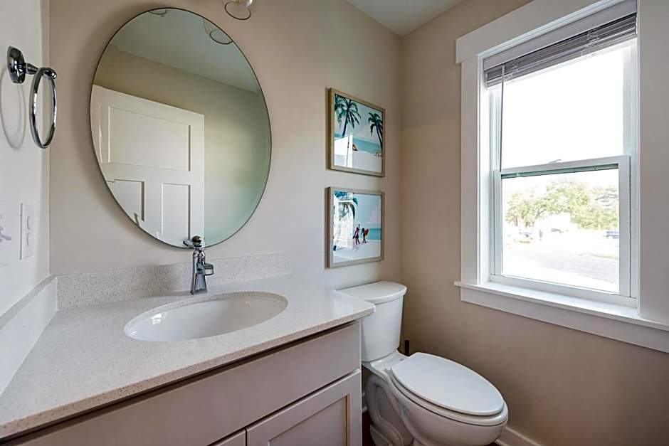 Cambridge Reserve at Bermuda Bay by KEES Vacations