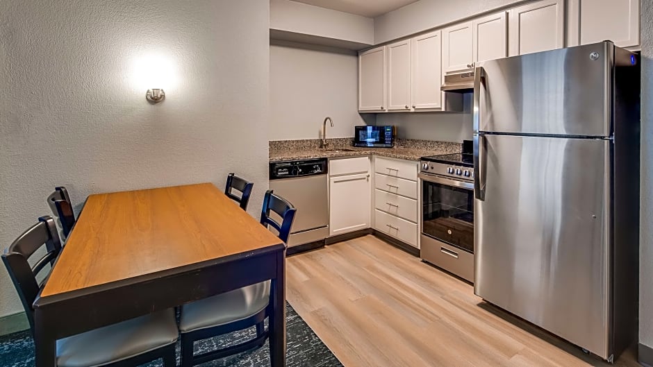 SureStay Studio by Best Western Charlotte Executive Park