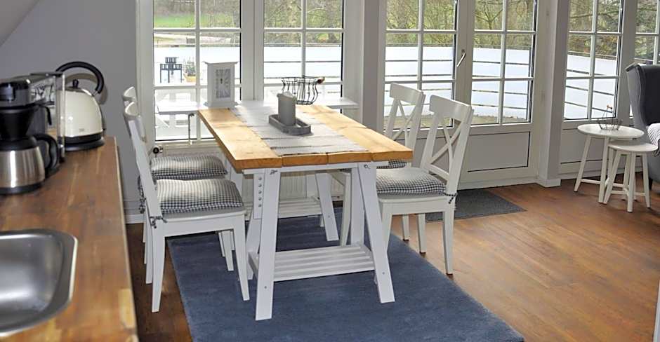 Friesen-Lodge Apartments