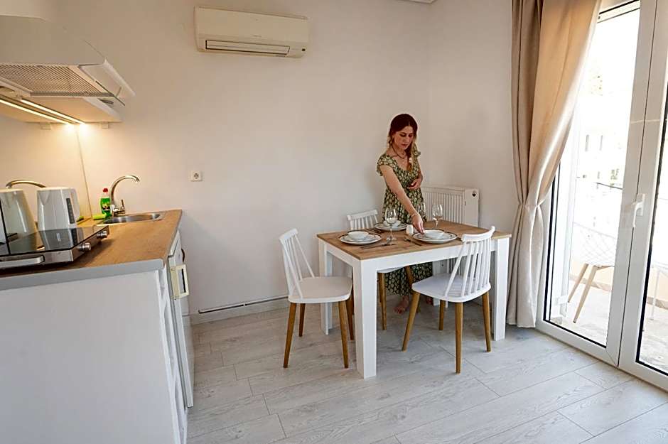 The White Rose Hotel