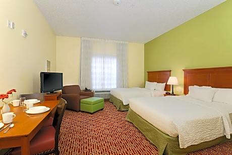 Queen Studio with Two Queen Beds