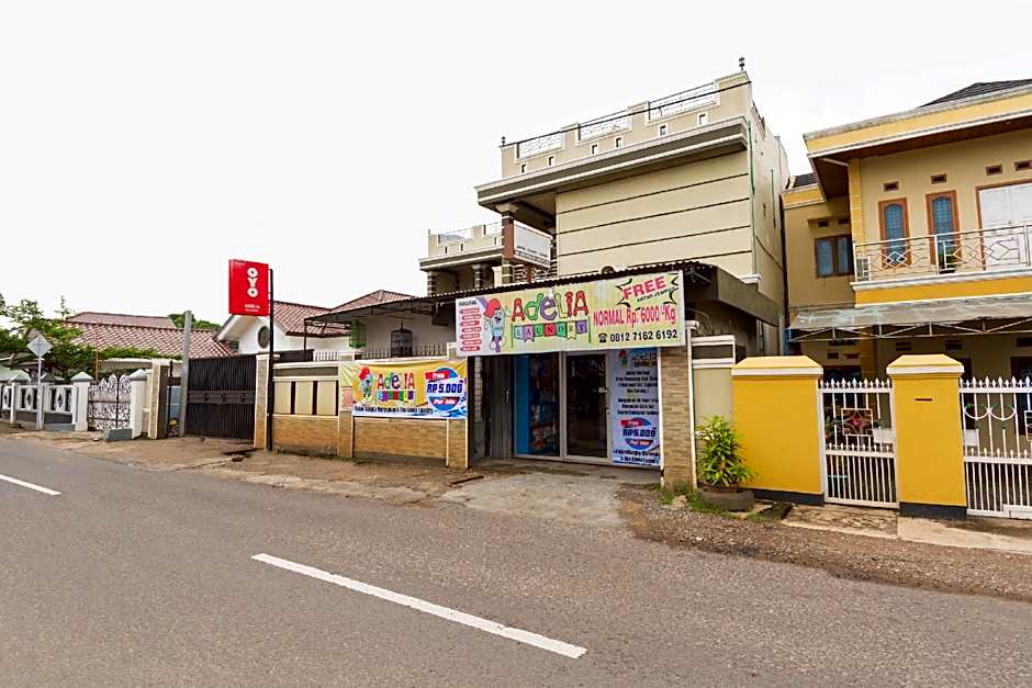 Hotel O Adelia Residence