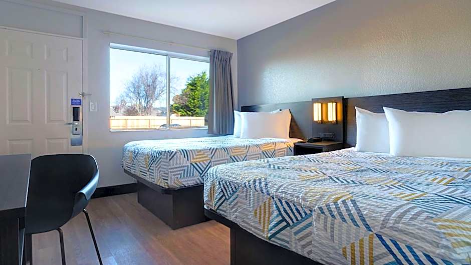 Motel 6-Arcata, CA - Humboldt University