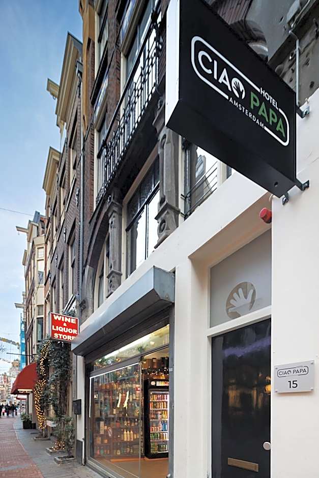 Ciao Papa Hotel Amsterdam Central Station