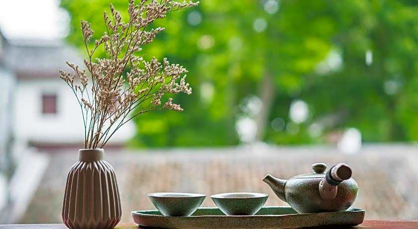 Yangshuo River View Hotel