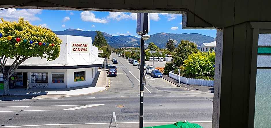 Hotel Motueka - Some weekends may have loud Live Music playing