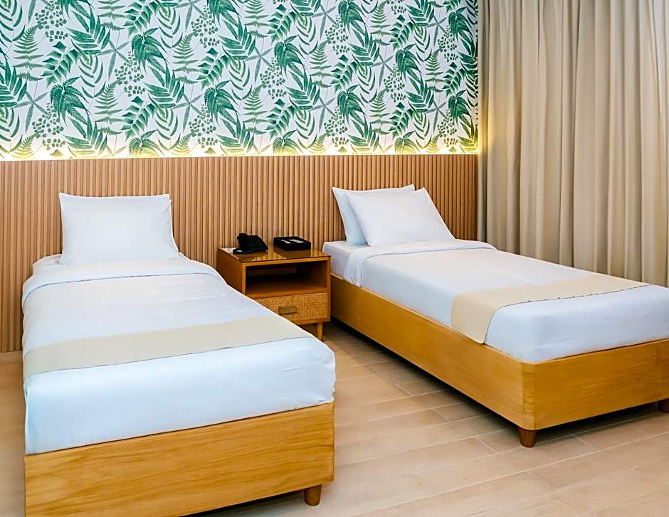 Dumaguete Royal Suite Inn