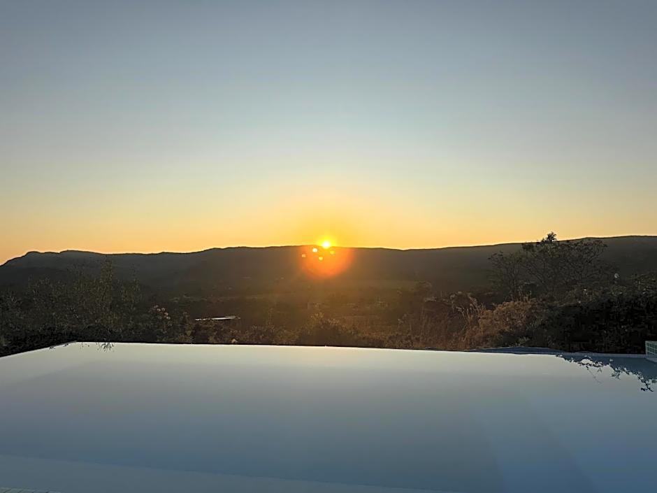 Casa de Maitreya - piscina, ar condicionado