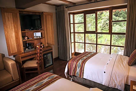 Superior King or Twin Room with River View