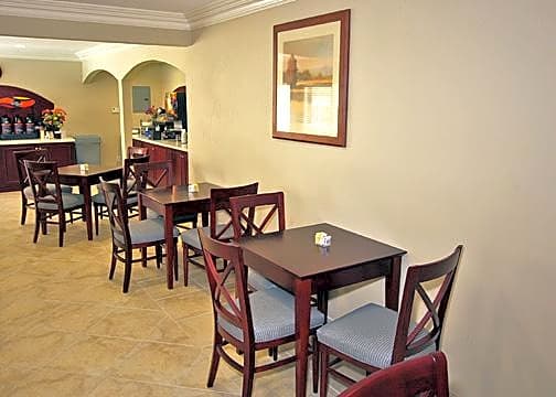 Comfort Inn Cockatoo near LAX