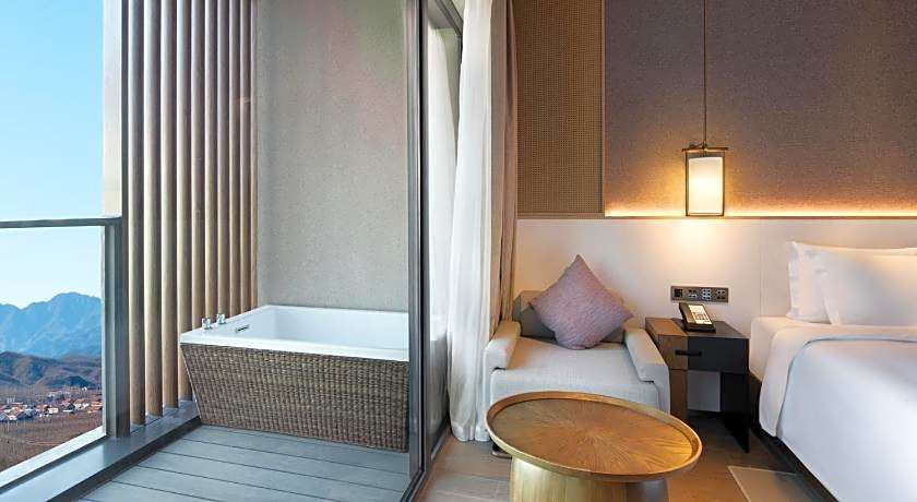 Crowne Plaza Zunhua Hot Spring Town