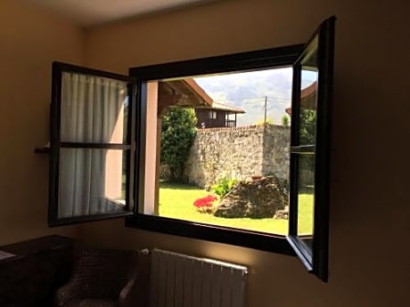 Double Room with Extra Bed (3 Adults)