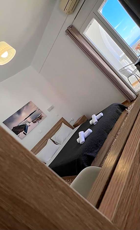 Firaxenia Rooms – Fira, UT