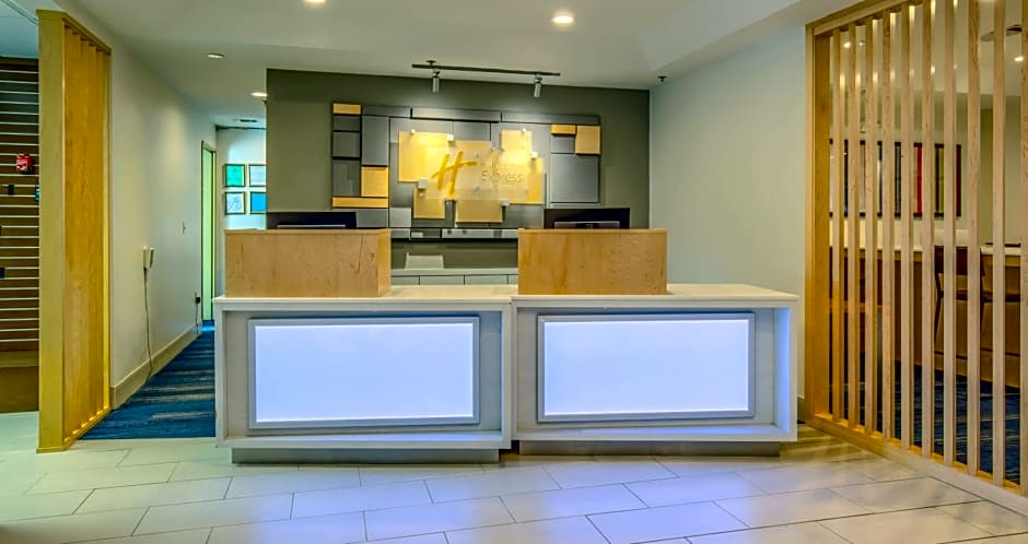 Holiday Inn Express Hotel & Suites Gulf Shores, an IHG Hotel