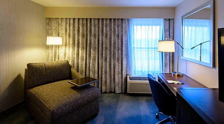 Hampton Inn By Hilton And Suites Jackson-Coliseum