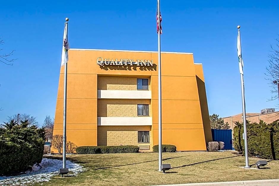 Quality Inn Elgin I-90