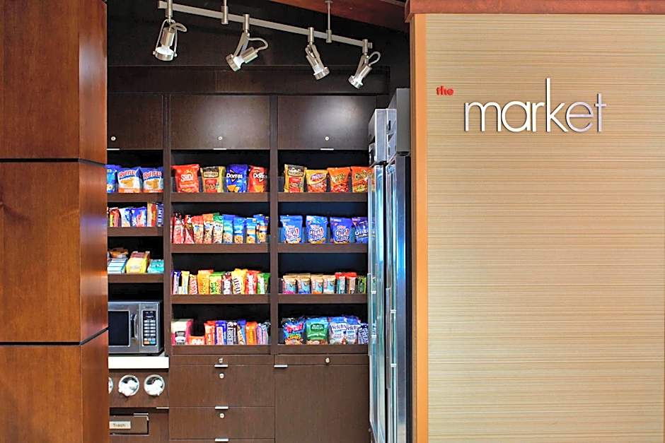 Courtyard by Marriott Bloomington by Mall of America