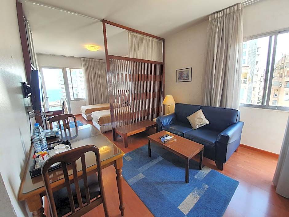 Holiday Home Suites