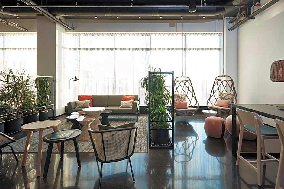 Alt Hotel Calgary East Village