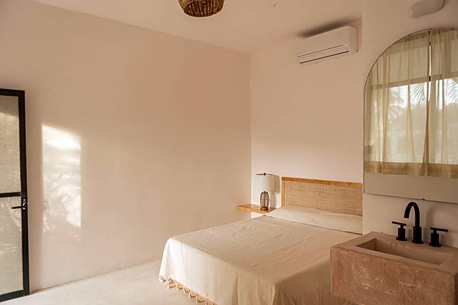 La Punta Rooms