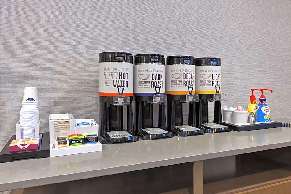 Hampton Inn By Hilton Cape Cod Canal