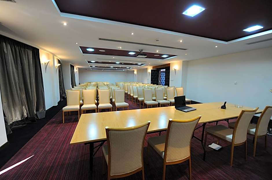 Rive Hotel