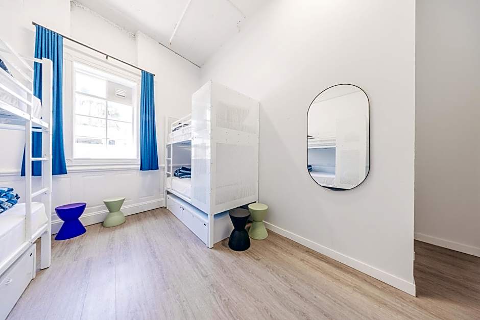 Maze Backpackers - Gold Coast