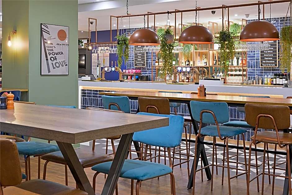 Travelodge Gatwick Airport Central