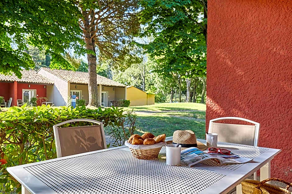 Résidence Odalys Le Village Camarguais Les Gardians